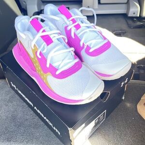 Under Armour Youth Sneakers in White and Pink